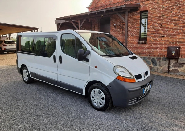 Renault Trafic cena 26900 przebieg: 261282, rok produkcji 2005 z Piła małe 277